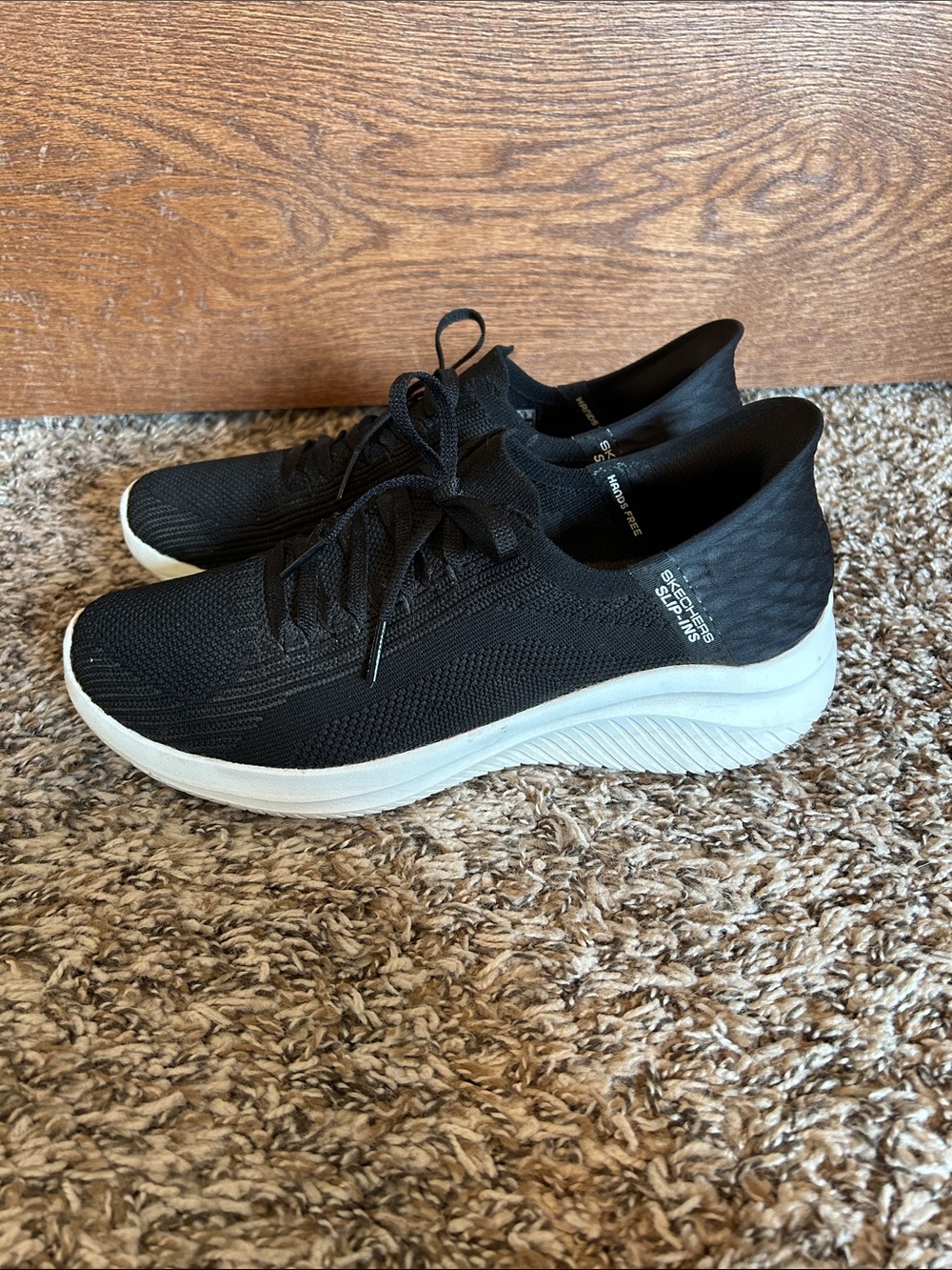 Skechers Slip-Ins Hands Free Knit Walking Shoes Black Women’s 9.5